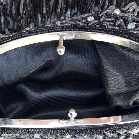 Vintage Black and Silver Beaded Evening Bag - Picture 5 of 10